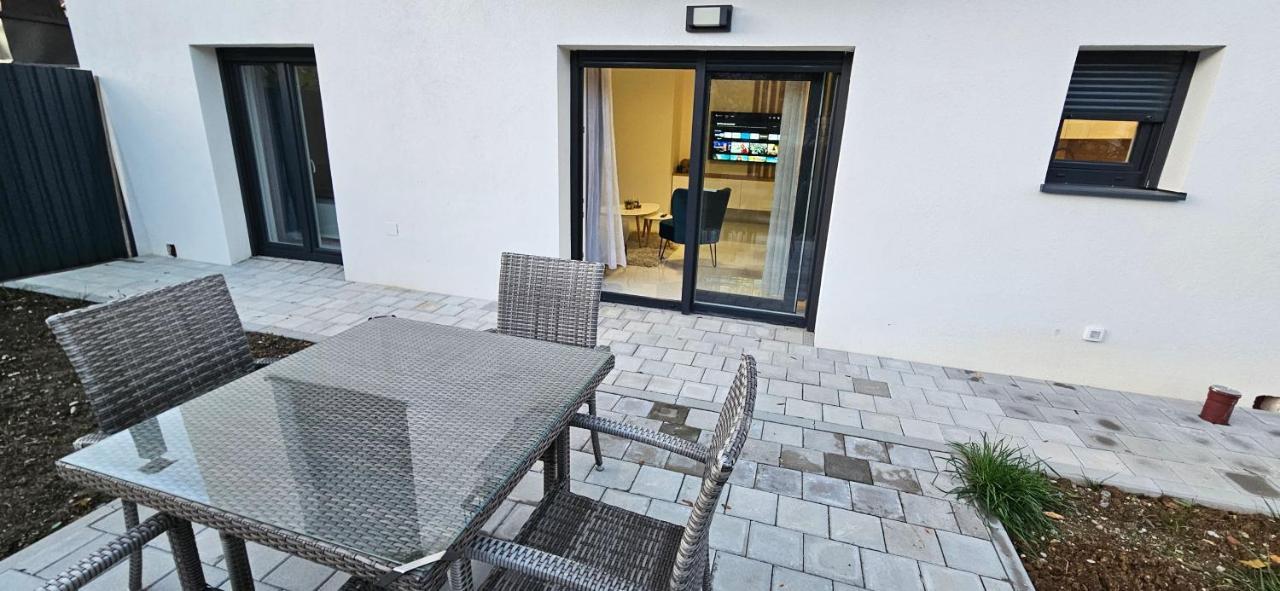 Superior Apartment Lisinski - Private Parking - 2 & 3 Bedroom ซาเกร็บ ภายนอก รูปภาพ